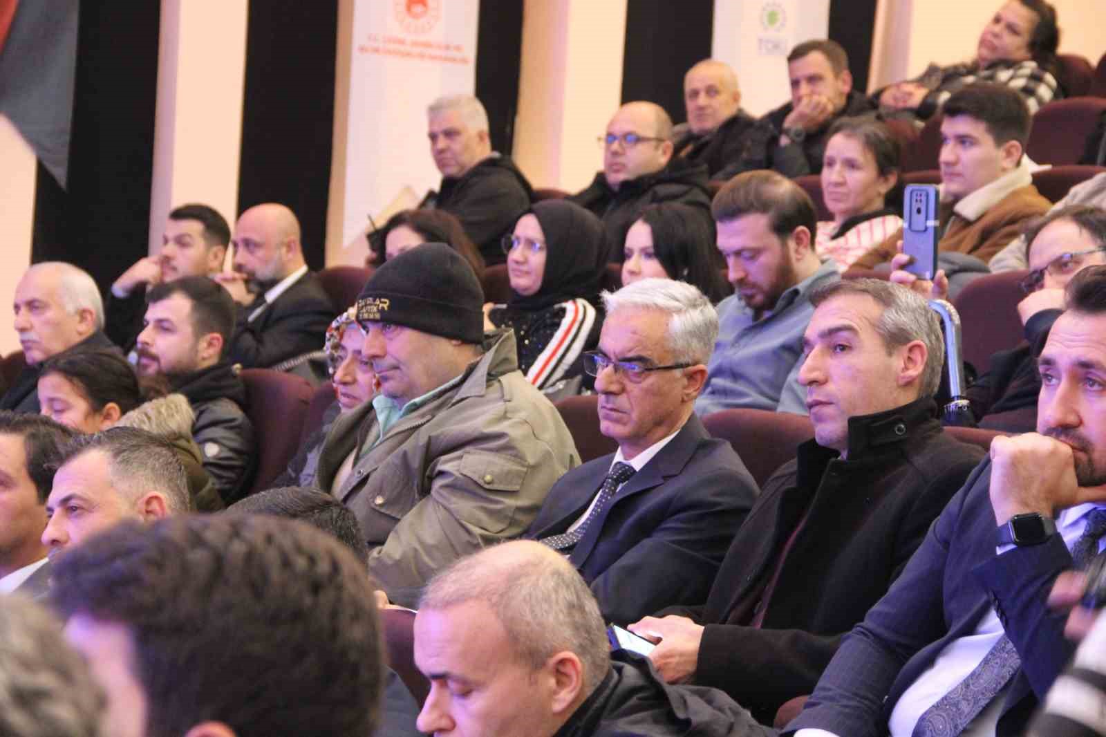 Bakan Bayraktar: "2028’de 17 milyon haneye kendi doğal gazımızı vereceğiz"
Bakan Bayraktar: "2028’de 17 milyon haneye kendi doğal gazımızı vereceğiz"