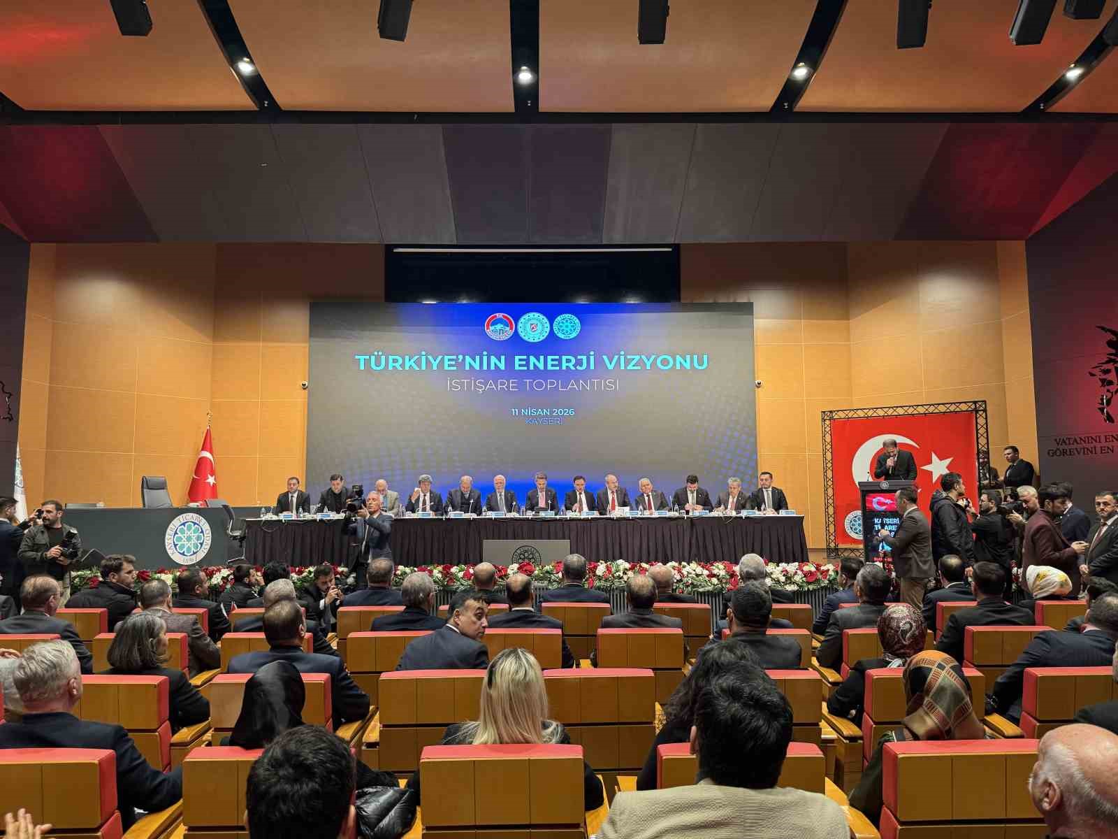 Bakan Bayraktar: "Bu sene sonunda ilk elektriği Akkuyu’dan üretmiş olacağız"
