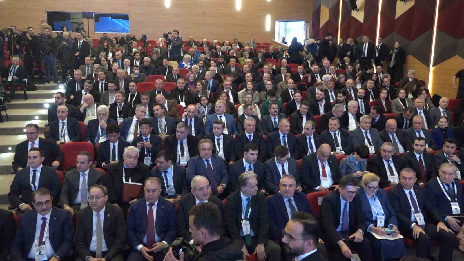 Bakan Bayraktar: "Karadeniz’de altı yeni sondaj yapacağız keşif amaçlı"
