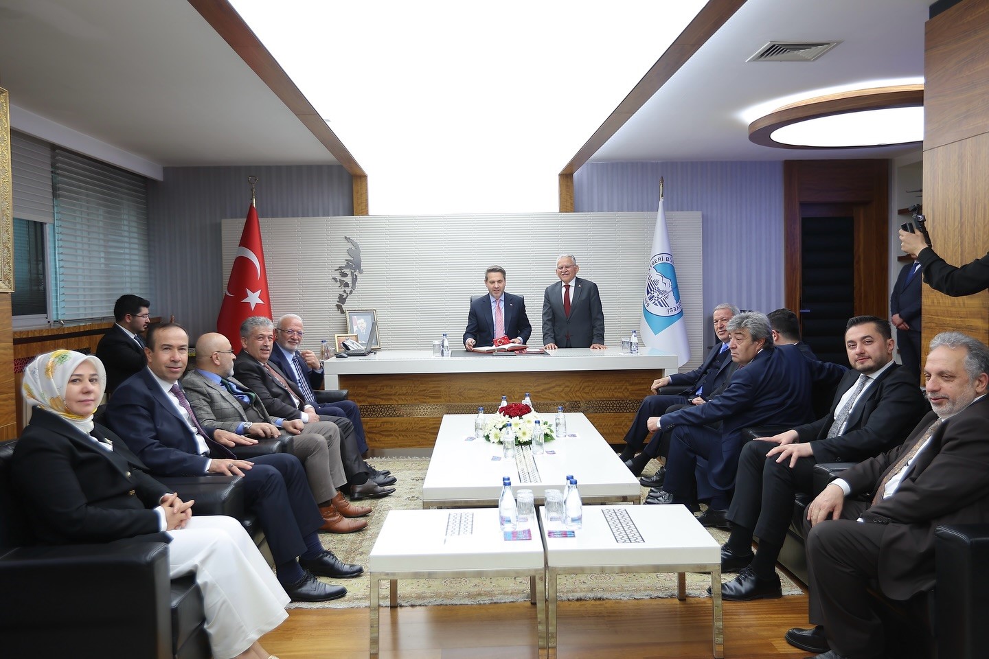 Bakan Bayraktar: "Kayseri, Türkiye’nin gözbebeği"
