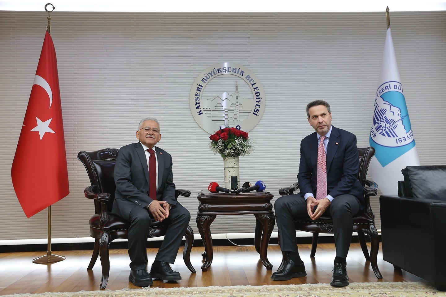 Bakan Bayraktar: "Kayseri, Türkiye’nin gözbebeği"
