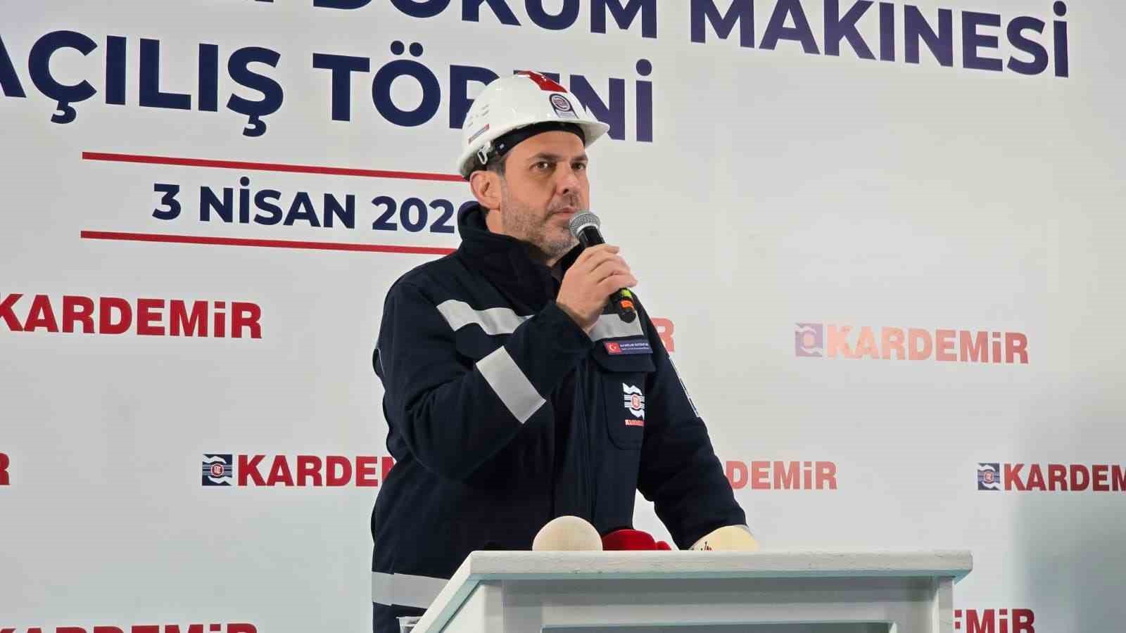 Bakan Bayraktar: "Türkiye çok güçlü bir sanayiye sahip olmak zorunda"
