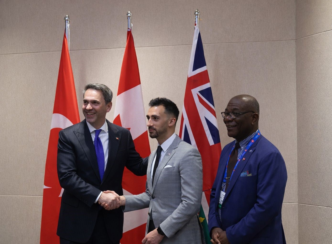 Bakan Bayraktar: "Türkiye Petrolleri ile Eti Maden, Kanada’ya yatırım yapabilir"
