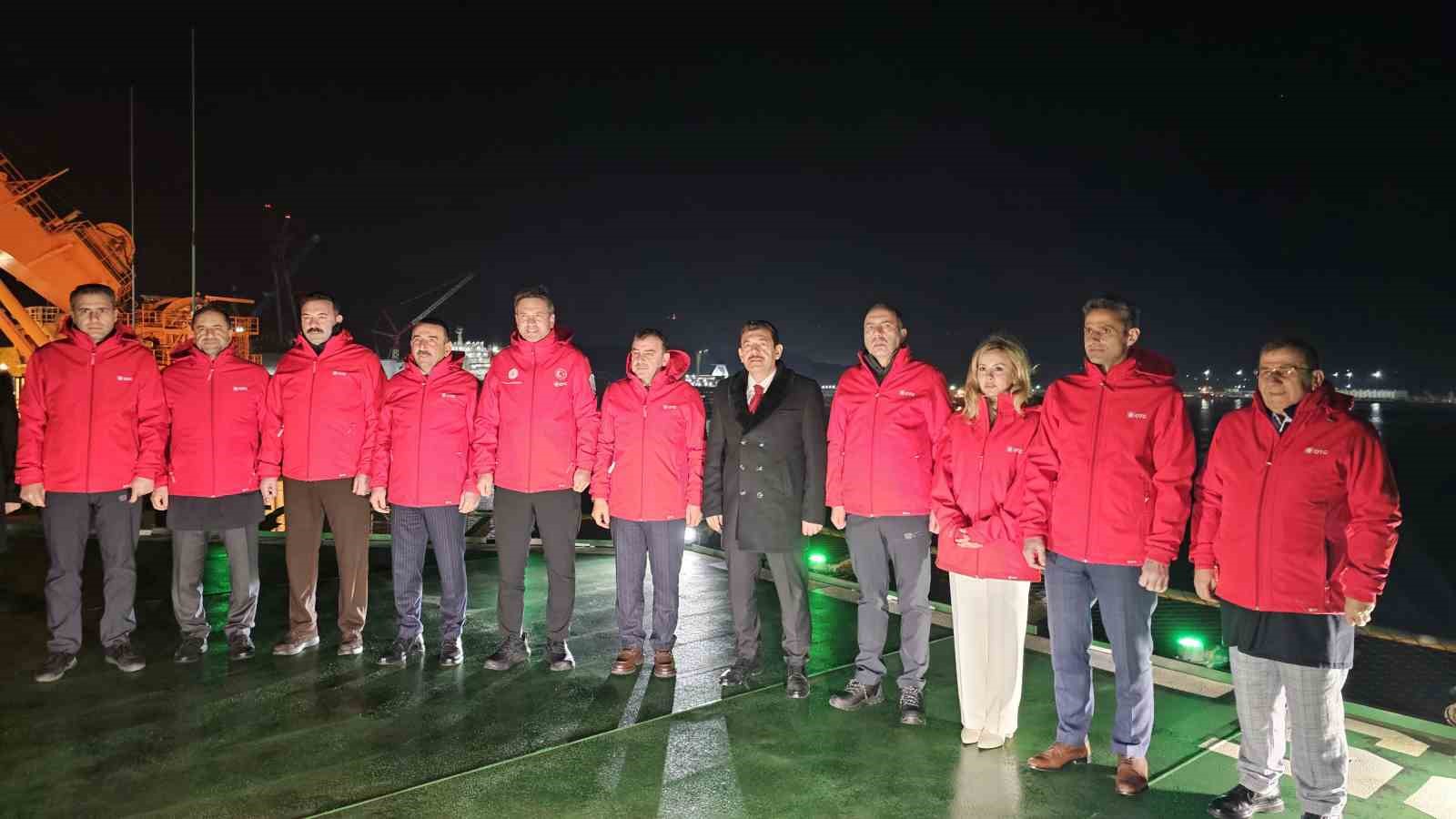 Bakan Bayraktar’dan Filyos’ta sondaj müjdesi: Karadeniz’de iki yeni keşif kuyusu açılıyor
