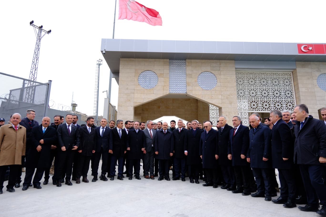 Bakan Bolat: "İran’a açılan kapılarda sorun yok"
