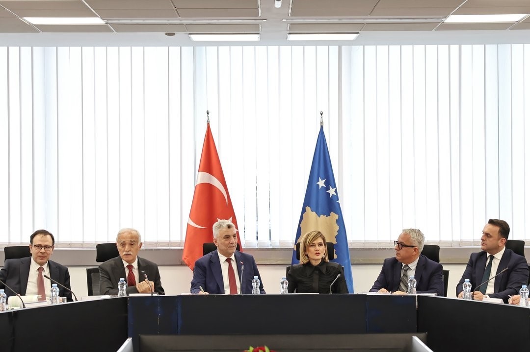 Bakan Bolat, Türk ve Kosovalı iş adamlarıyla bir araya geldi
