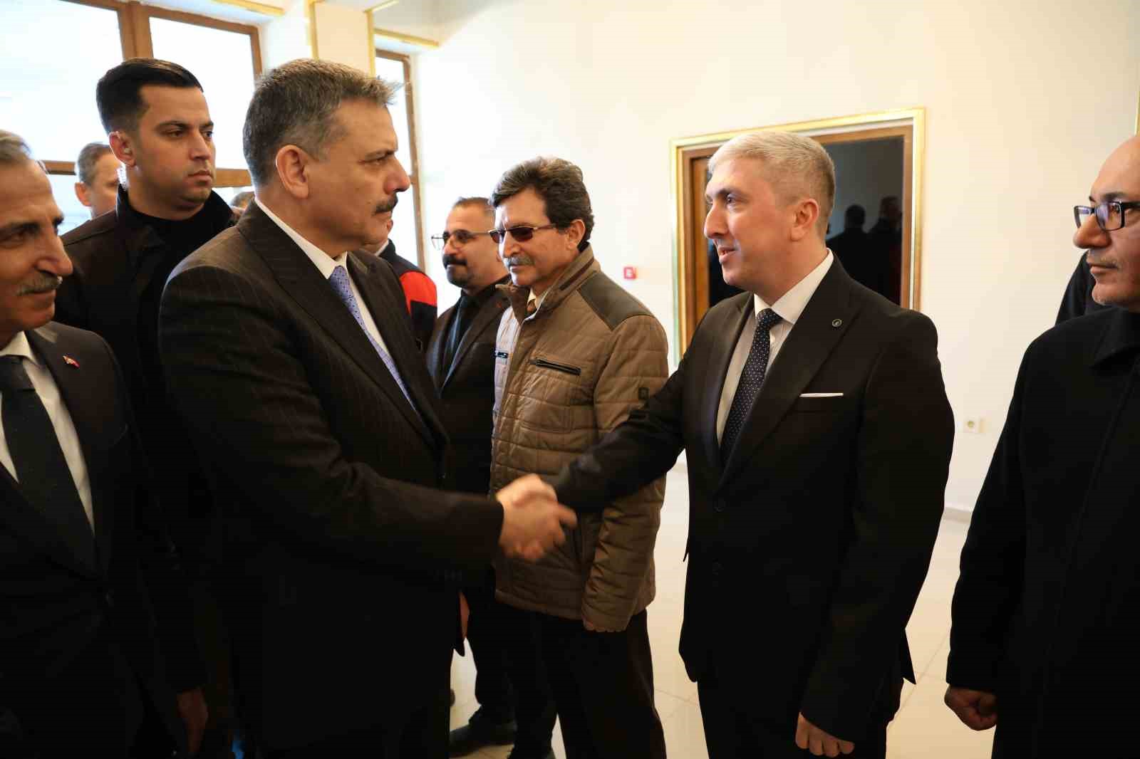 Bakan Çiftçi, Kahramanmaraş’ta esnafla bir araya geldi
