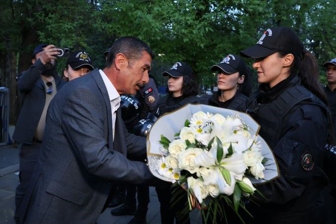 Bakan Çiftçi: "Madenci eyleminin sağduyu ve ve nezaket içinde sona ermesi anlamlı bir tablo ortaya koymuştur"
