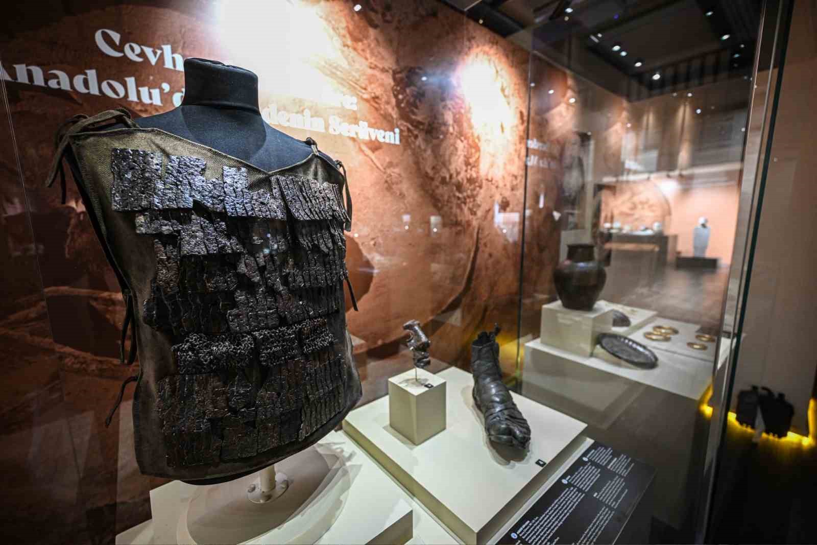 Bakan Ersoy: "2025 yılında toplam 180 kültür varlığının ülkemize iadesi sağlandı"
