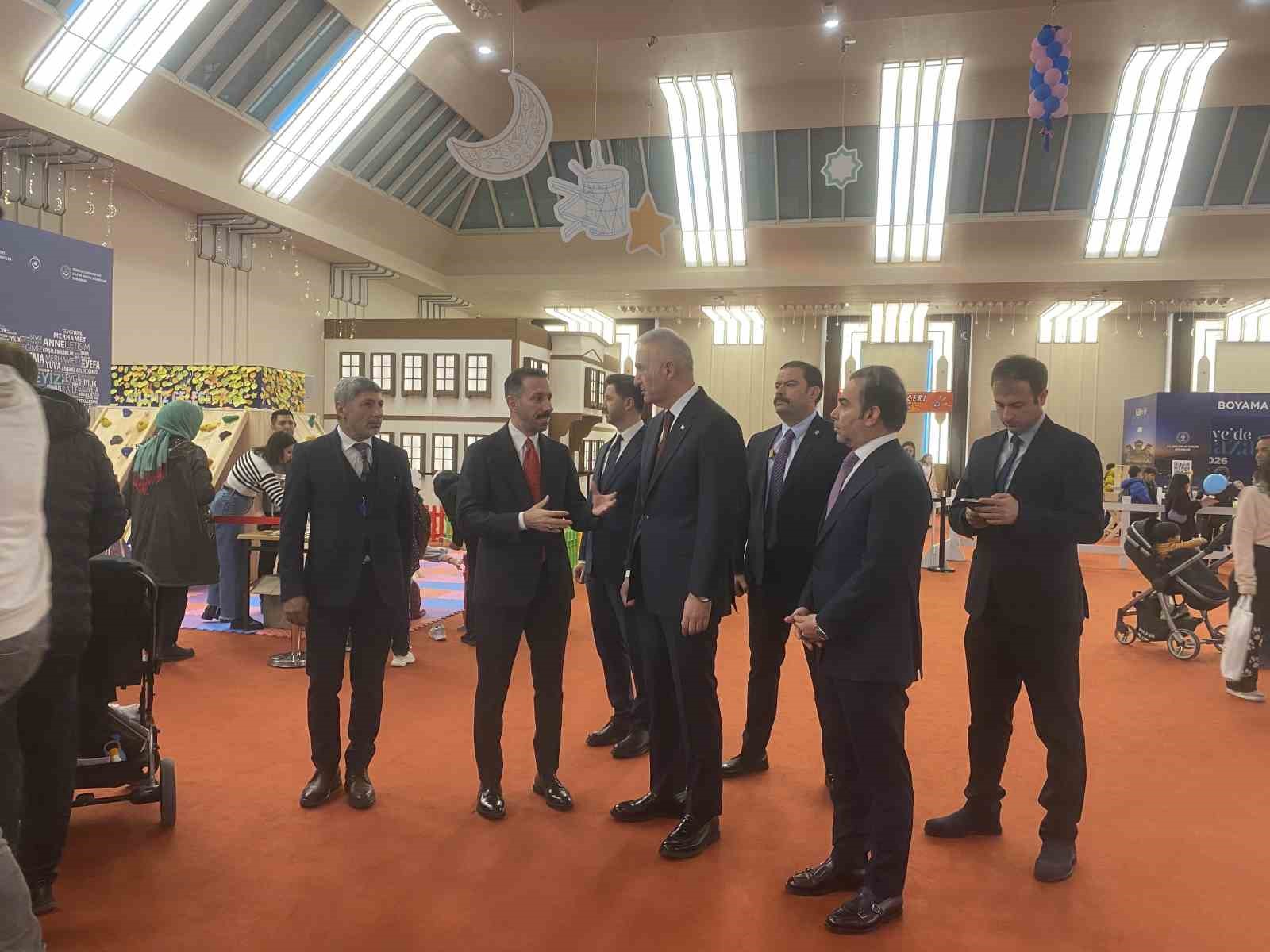 Bakan Ersoy: "Bu sene çok daha organize, fazla katılımın olduğu bir etkinlikler silsilesi oluyor"
