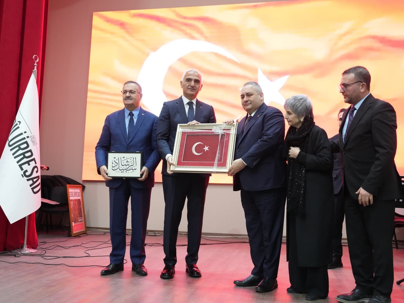 Bakan Ersoy: "İstiklal Marşı, bir bağımsızlık manifestosudur"
