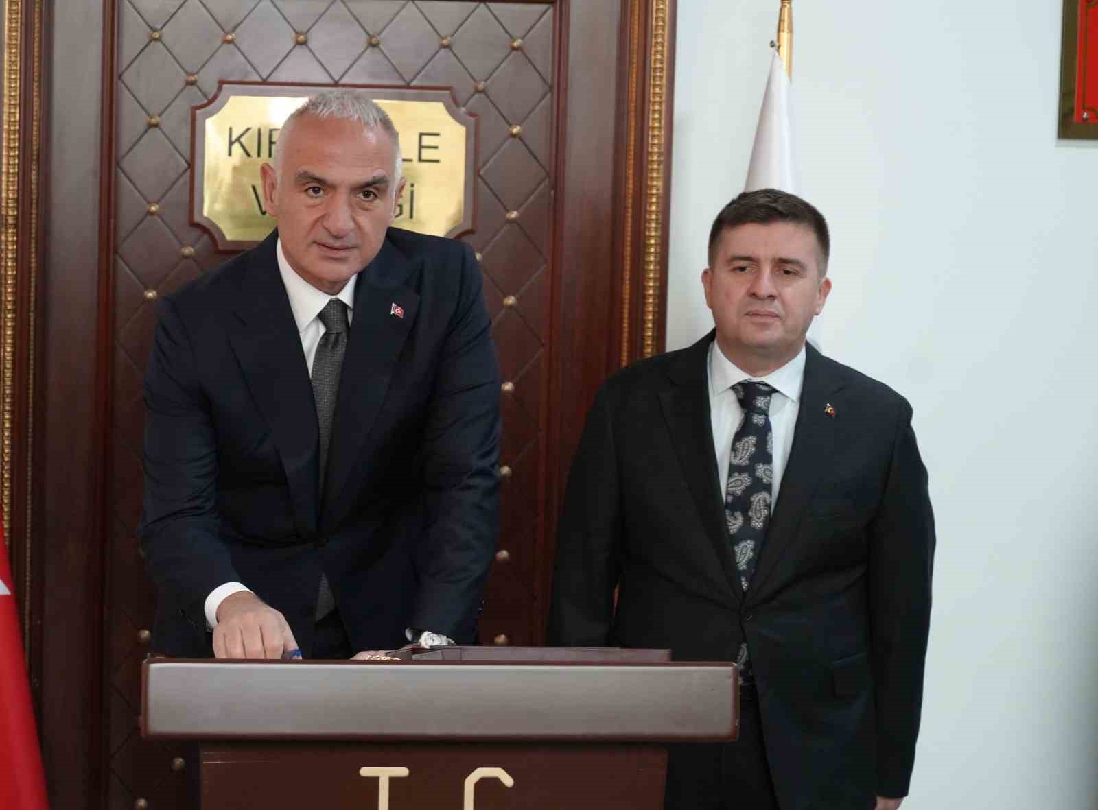 Bakan Ersoy: "Kültür ve turizm alanında elde ettiğimiz tarihi başarılarla ülkemiz üst liglere çıkmıştır"
