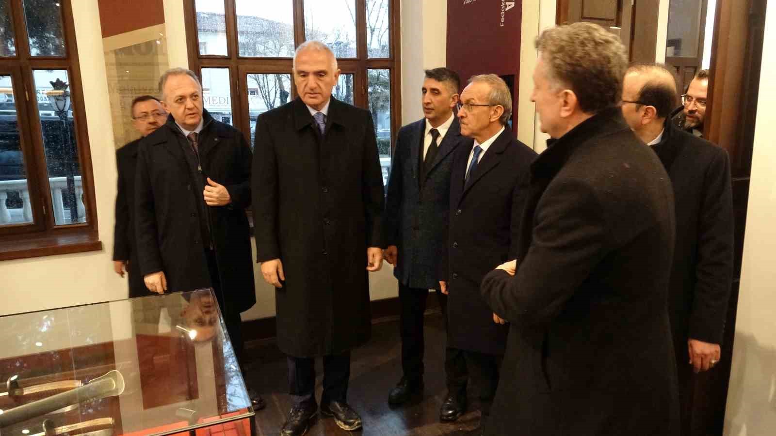 Bakan Ersoy, Malatya’da onarımı süren kültür varlıklarını inceledi
