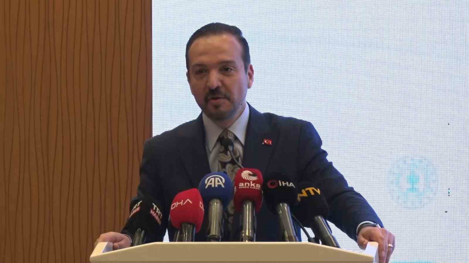 Bakan Ersoy: "Turizm sahasında gelirlerimizi 2017 yılına kıyasla yüzde 109 artırdık"
Bakan Ersoy: "Turizm sahasında gelirlerimizi 2017 yılına kıyasla yüzde 109 artırdık"