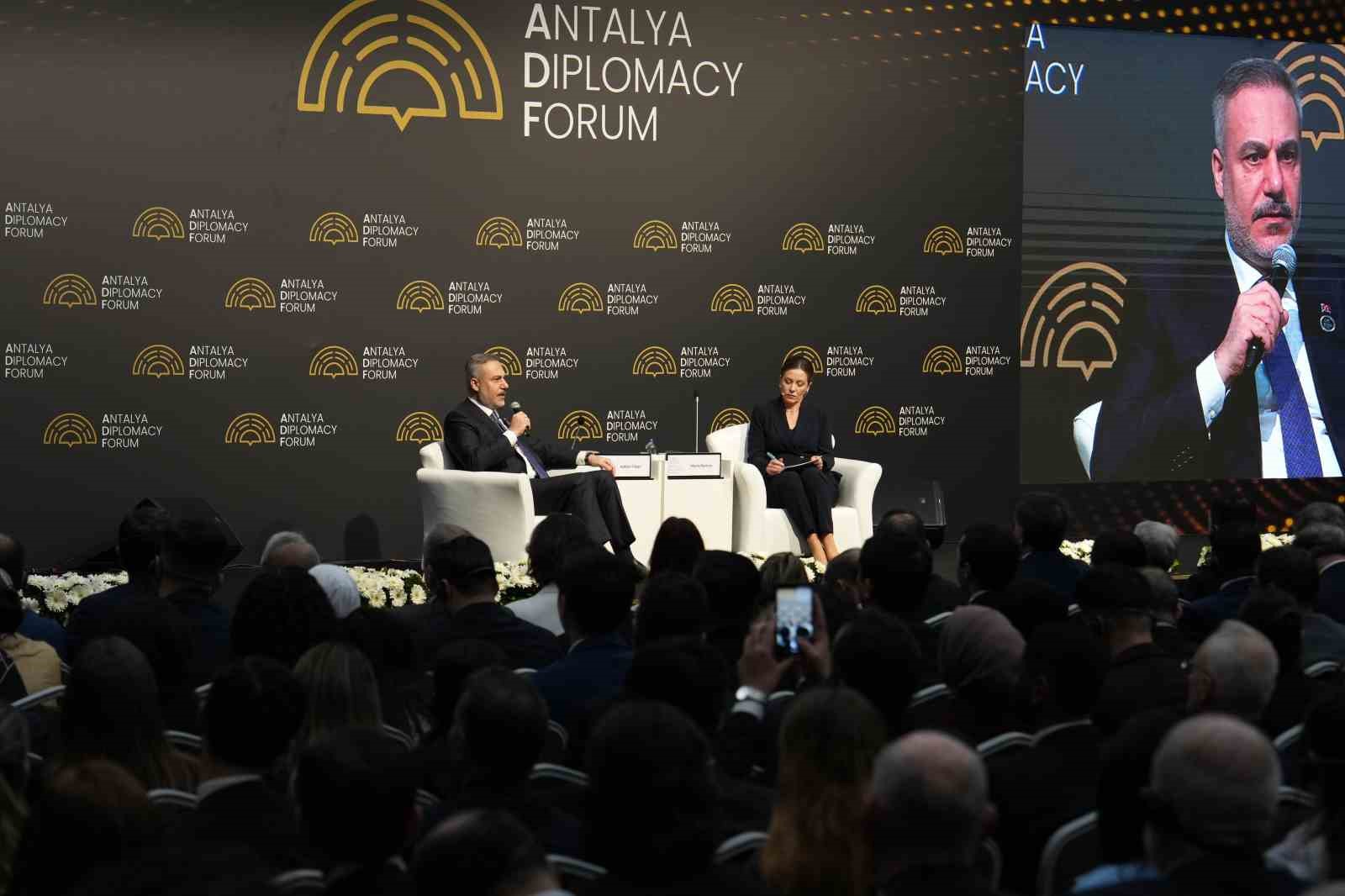 Bakan Fidan: "İsrail kendi güvenliğinin değil, daha fazla toprağın peşinde"
