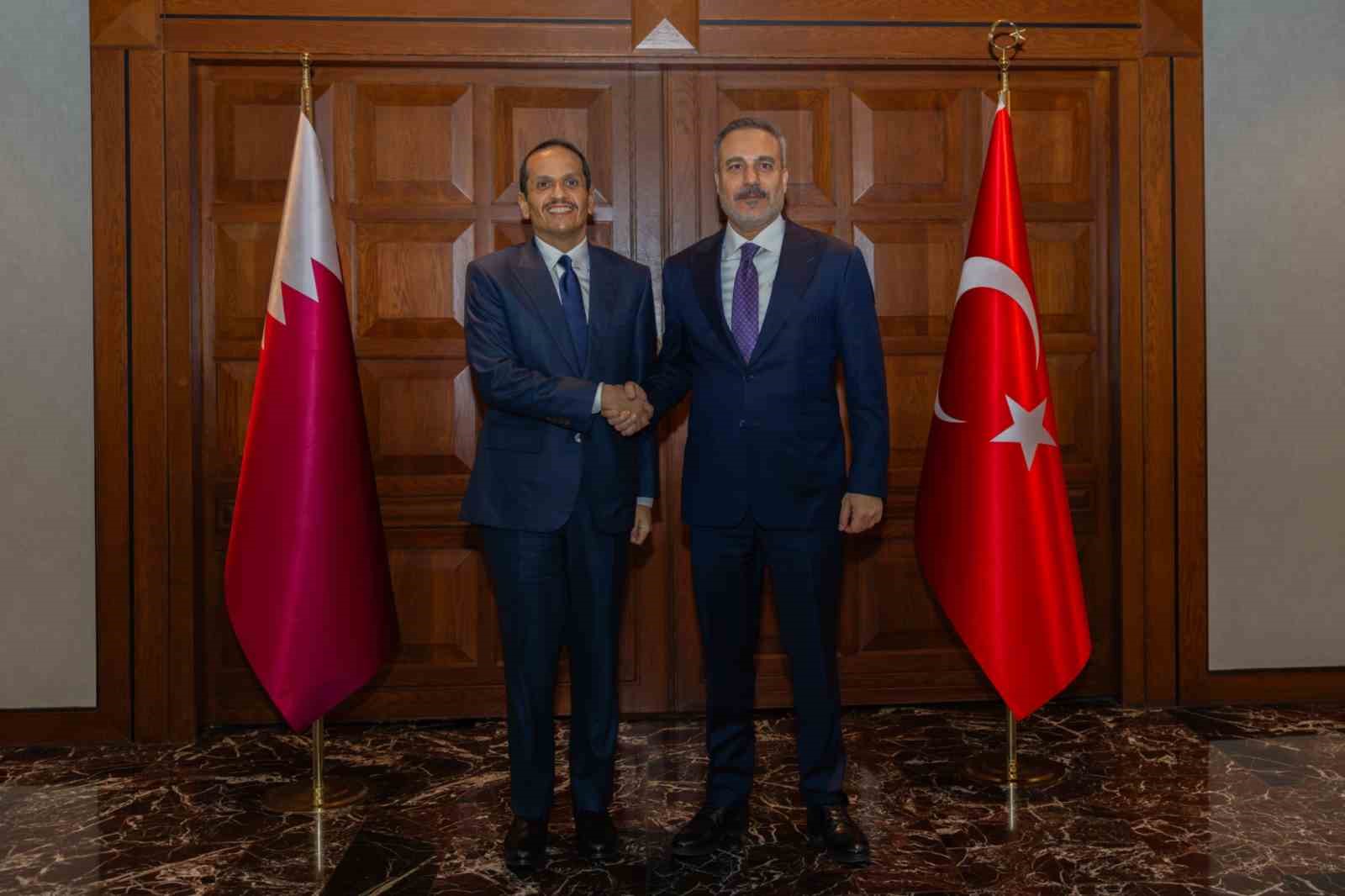 Bakan Fidan, Katarlı mevkidaşı Al Thani ile bir araya geldi
