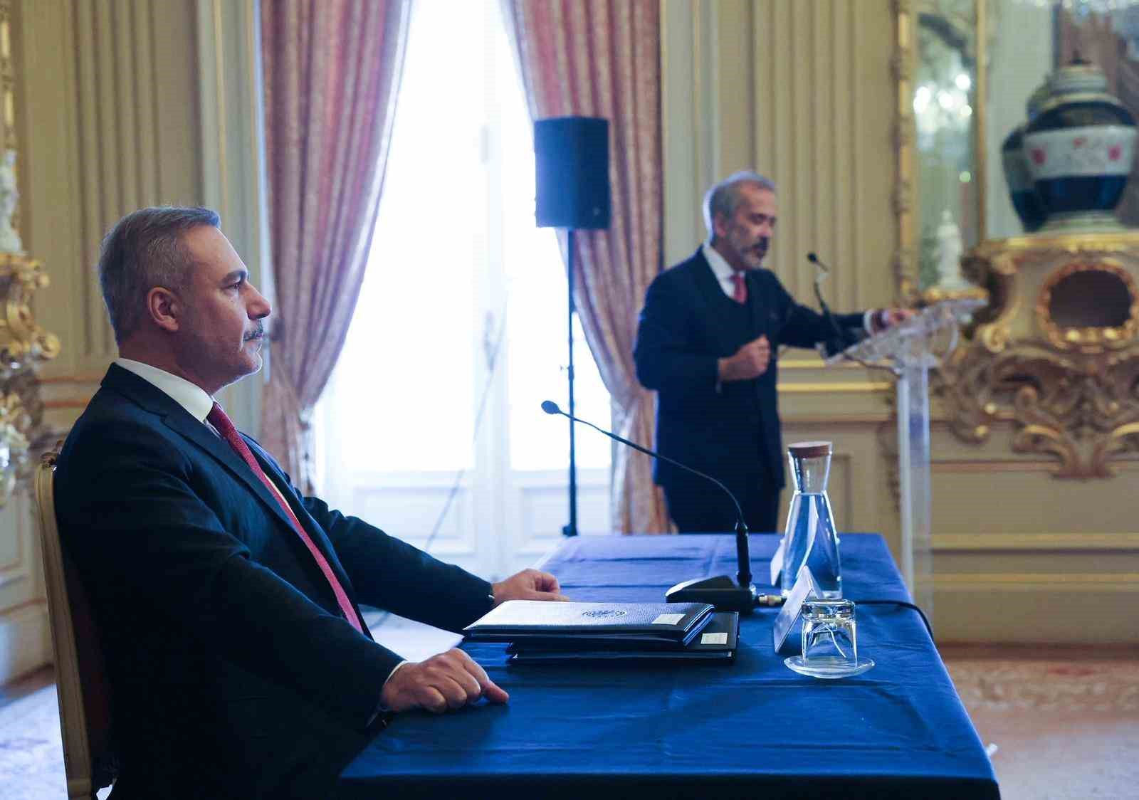 Bakan Fidan, Lizbon’da Büyükelçiler Konferansı’nda hitap etti
