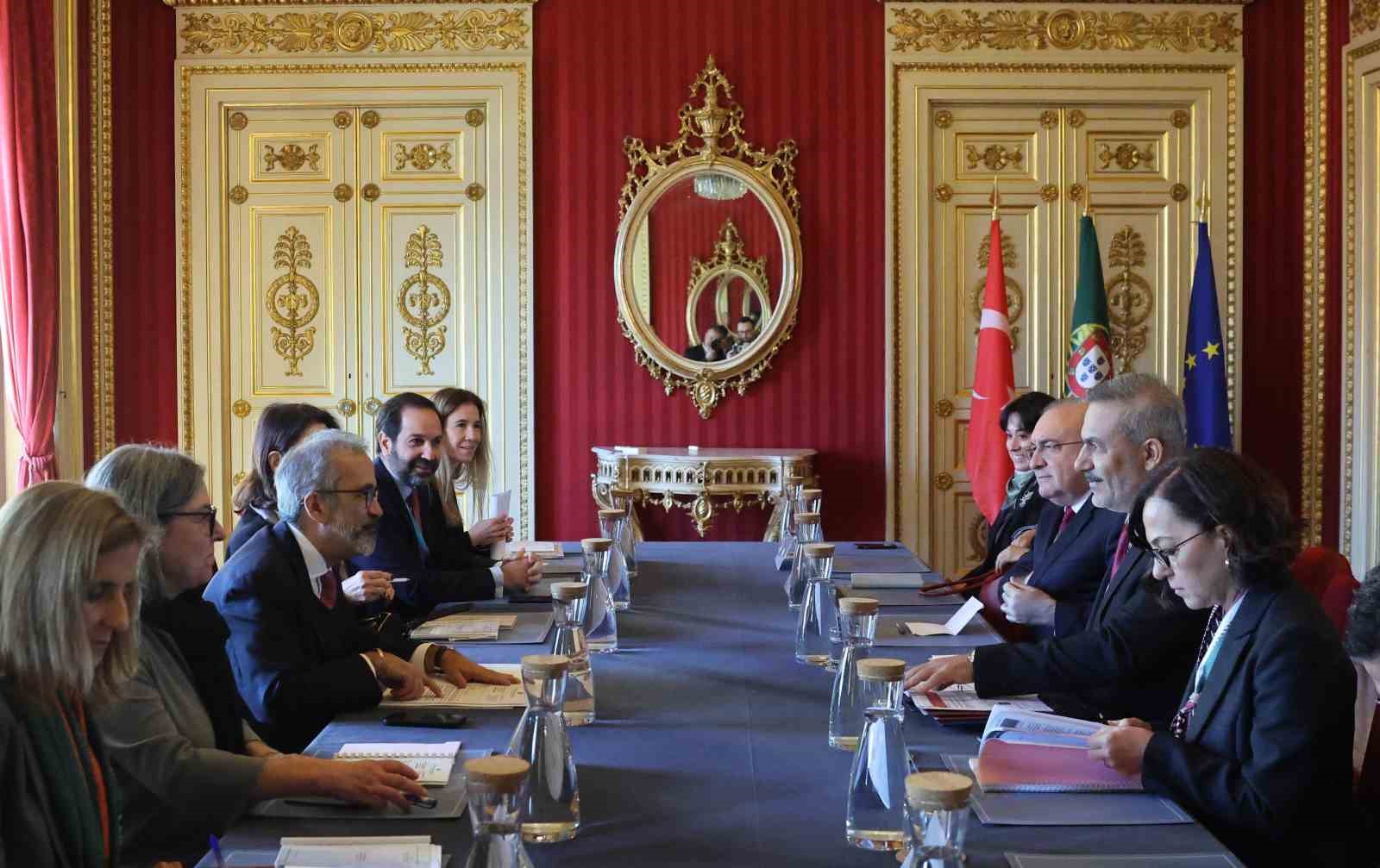 Bakan Fidan, Portekizli mevkidaşı Rangel görüştü
