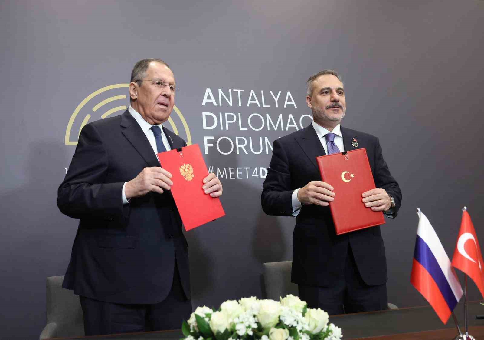 Bakan Fidan, Rus mevkidaşı Lavrov ile ‘2026-2027 İstişare Eylem Planı’nı imzaladı
