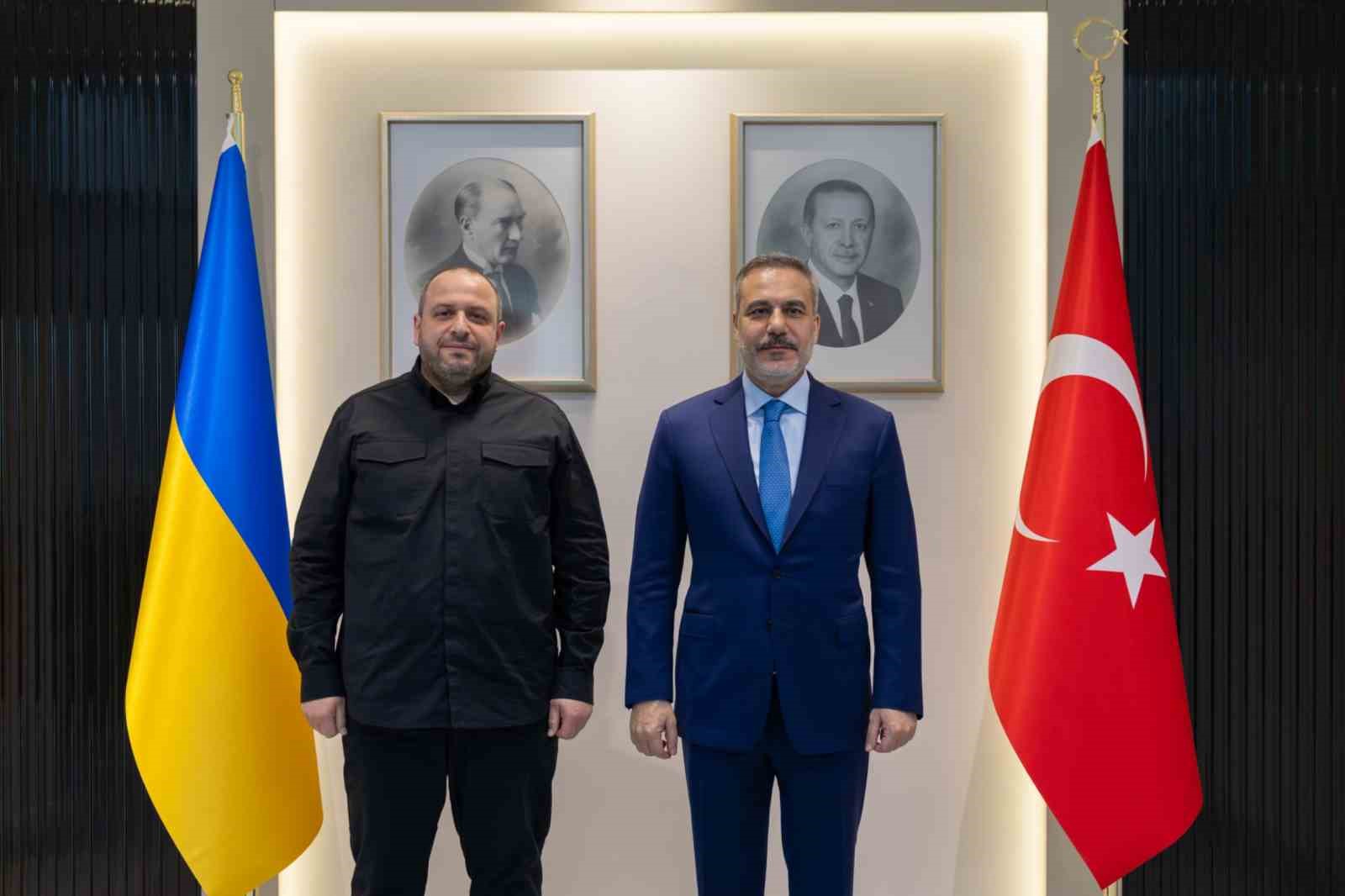 Bakan Fidan, Ukrayna Milli Güvenlik ve Savunma Konseyi Sekreteri Umerov ile görüştü
