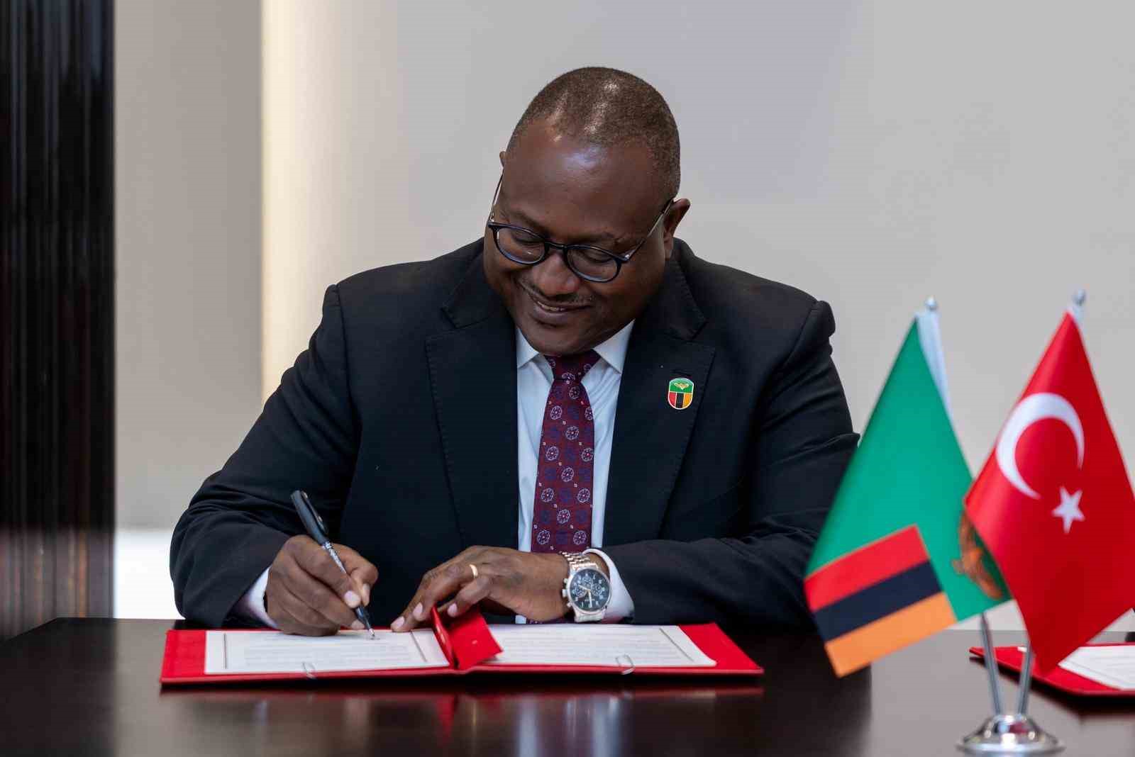 Bakan Fidan, Zambiya Dışişleri Bakanı Haimbe ile bir araya geldi
