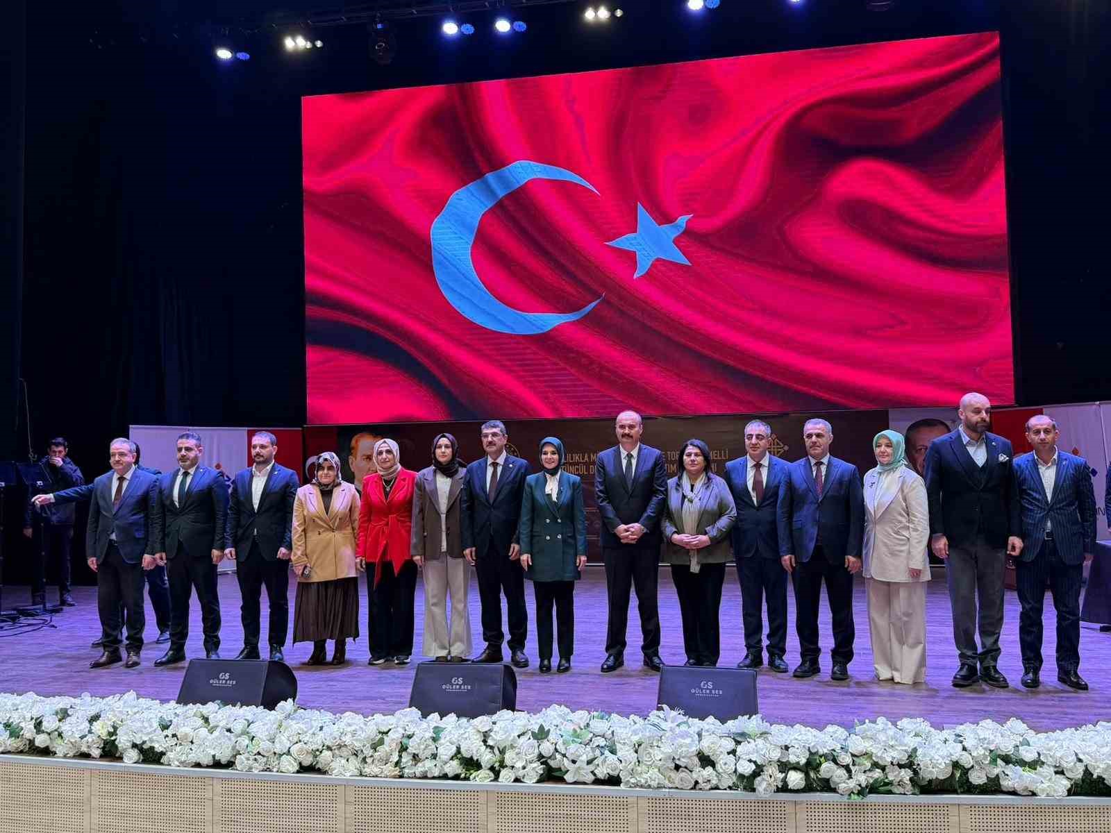 Bakan Göktaş: "Bağımlılıkla mücadelede aileyi merkeze alan yeni bir dönem başlatıyoruz"
