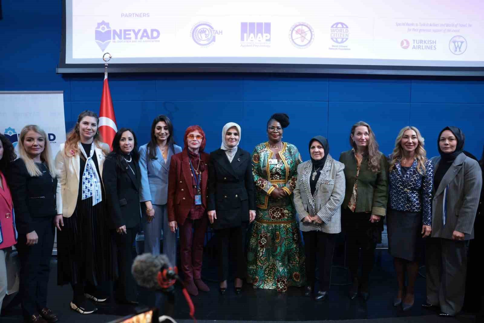 Bakan Göktaş: "Çatışmalar, insani krizler ve doğal afetler kadınları ve kız çocuklarını orantısız etkiliyor"
