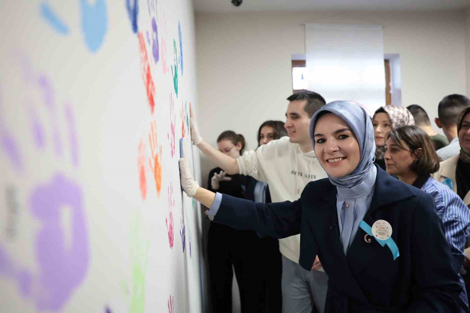 Bakan Göktaş: "Erken müdahale otizmli bireylerimiz için hayati önem taşıyor"
