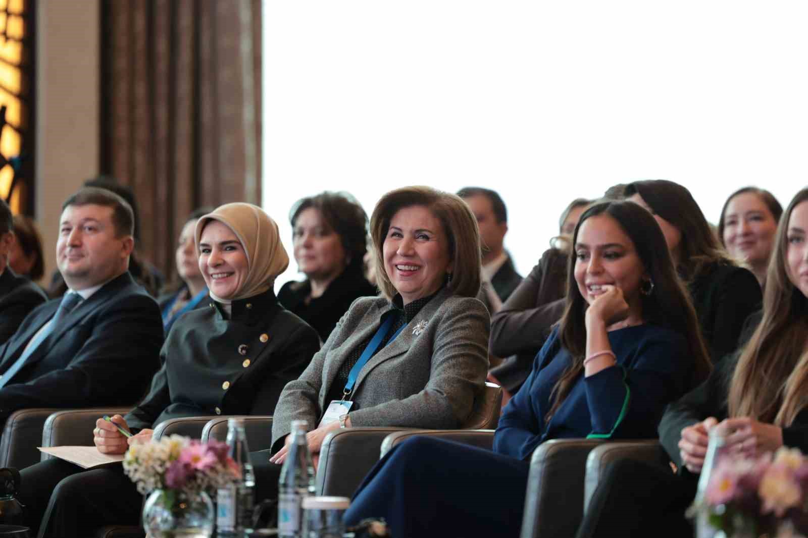 Bakan Göktaş: "Kadın girişimcilerin teknolojik ve dijital dönüşümünü desteklemek, bölgesel ve küresel öncelikler açısından stratejik bir yatırımdır"
