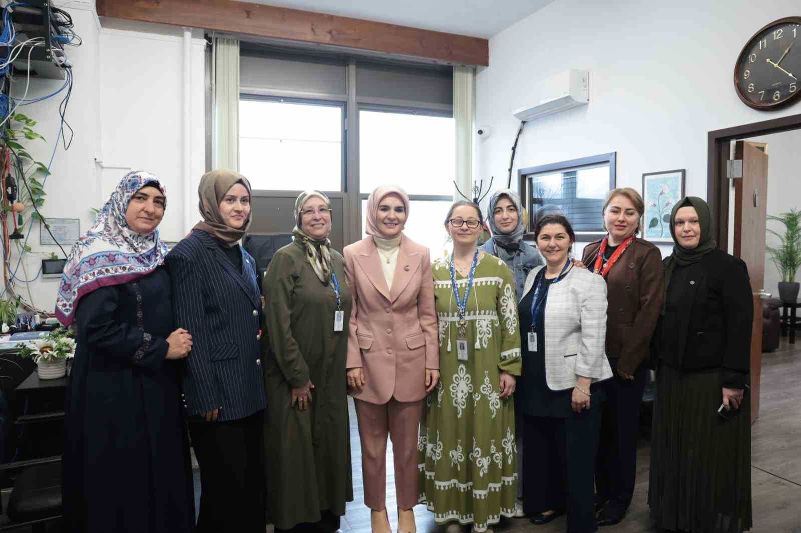 Bakan Göktaş: "Kadınların üretimde, istihdamda ve girişimcilikte daha güçlü şekilde yer aldığı bir Türkiye için çalışmalarımıza kararlılıkla devam edeceğiz"
