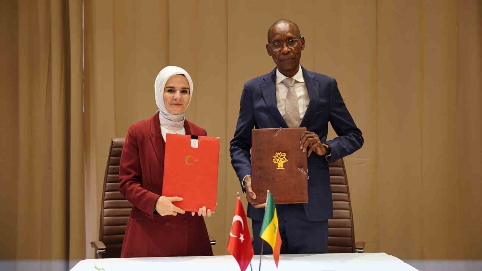 Bakan Göktaş: "Senegal’in kalkınma sürecine ve insani ihtiyaç alanlarına güçlü, etkin ve sürekli bir destek sunuyoruz"
