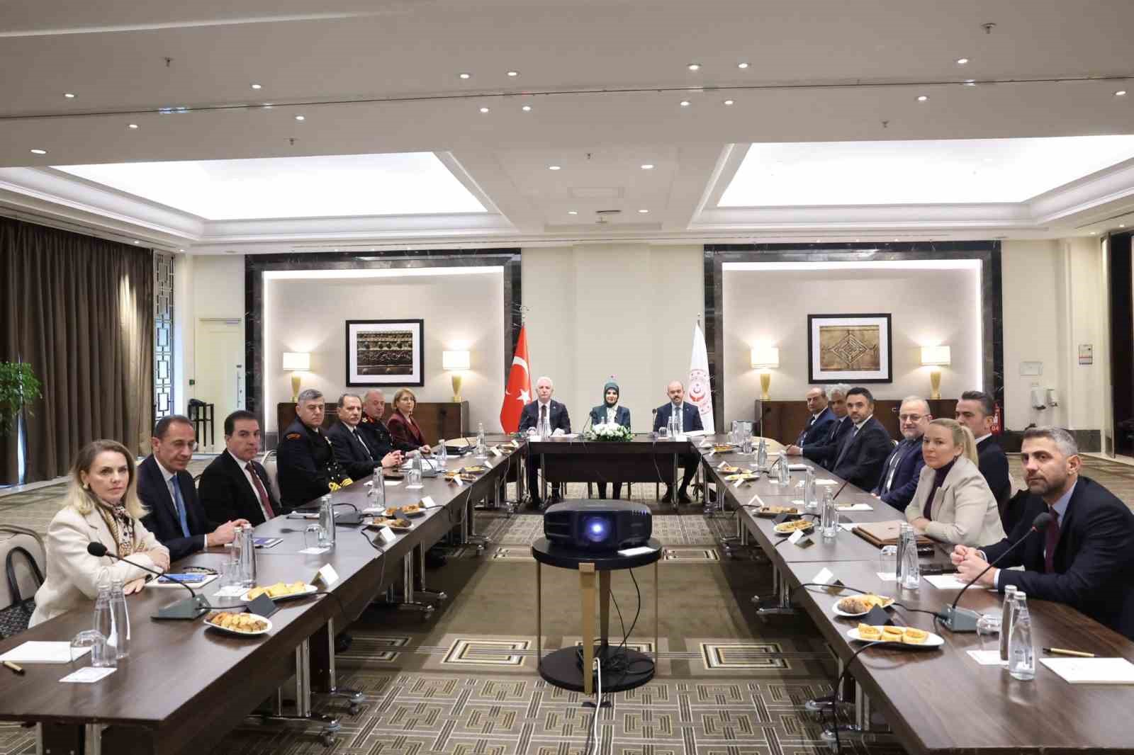 Bakan Göktaş: "Sosyal risk haritalarımızla sahada erken uyarı ve sistematik izleme konusunda yeni bir dönem başlattık"
