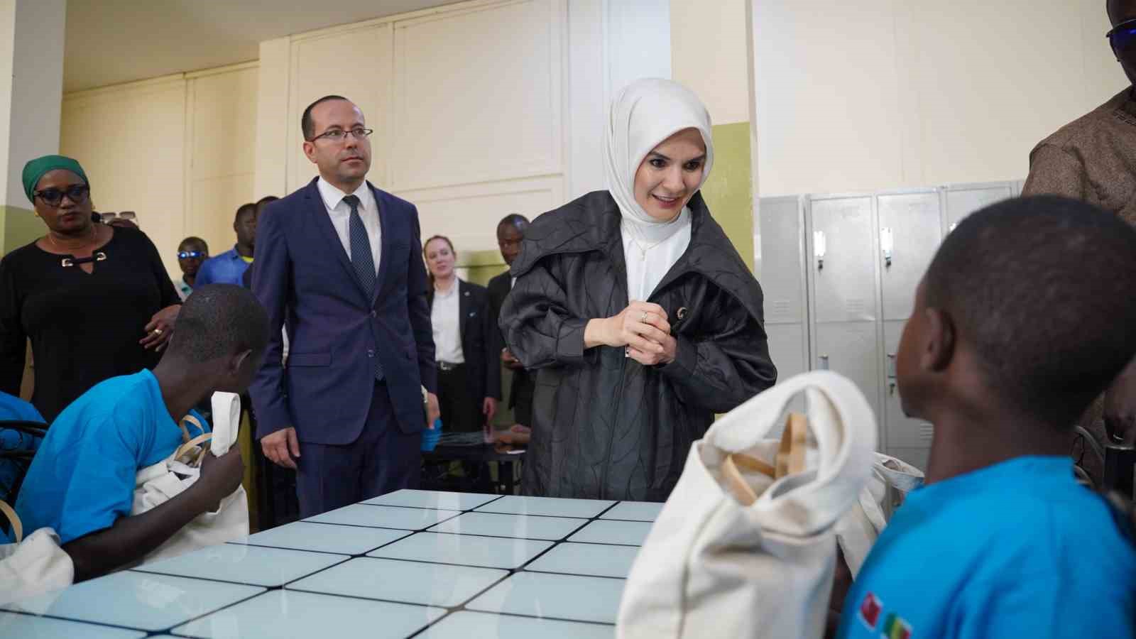 Bakan Göktaş: "Türkiye olarak sosyal hizmetler alanındaki tecrübemizi Senegal ile paylaşmaya hazırız"
Bakan Göktaş: "Türkiye olarak sosyal hizmetler alanındaki tecrübemizi Senegal ile paylaşmaya hazırız"