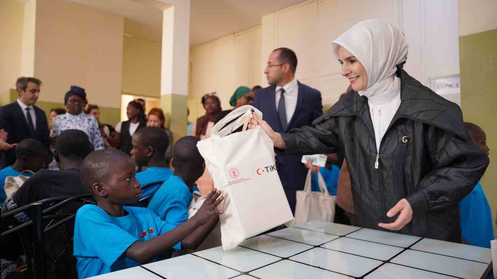 Bakan Göktaş: "Türkiye olarak sosyal hizmetler alanındaki tecrübemizi Senegal ile paylaşmaya hazırız"
Bakan Göktaş: "Türkiye olarak sosyal hizmetler alanındaki tecrübemizi Senegal ile paylaşmaya hazırız"