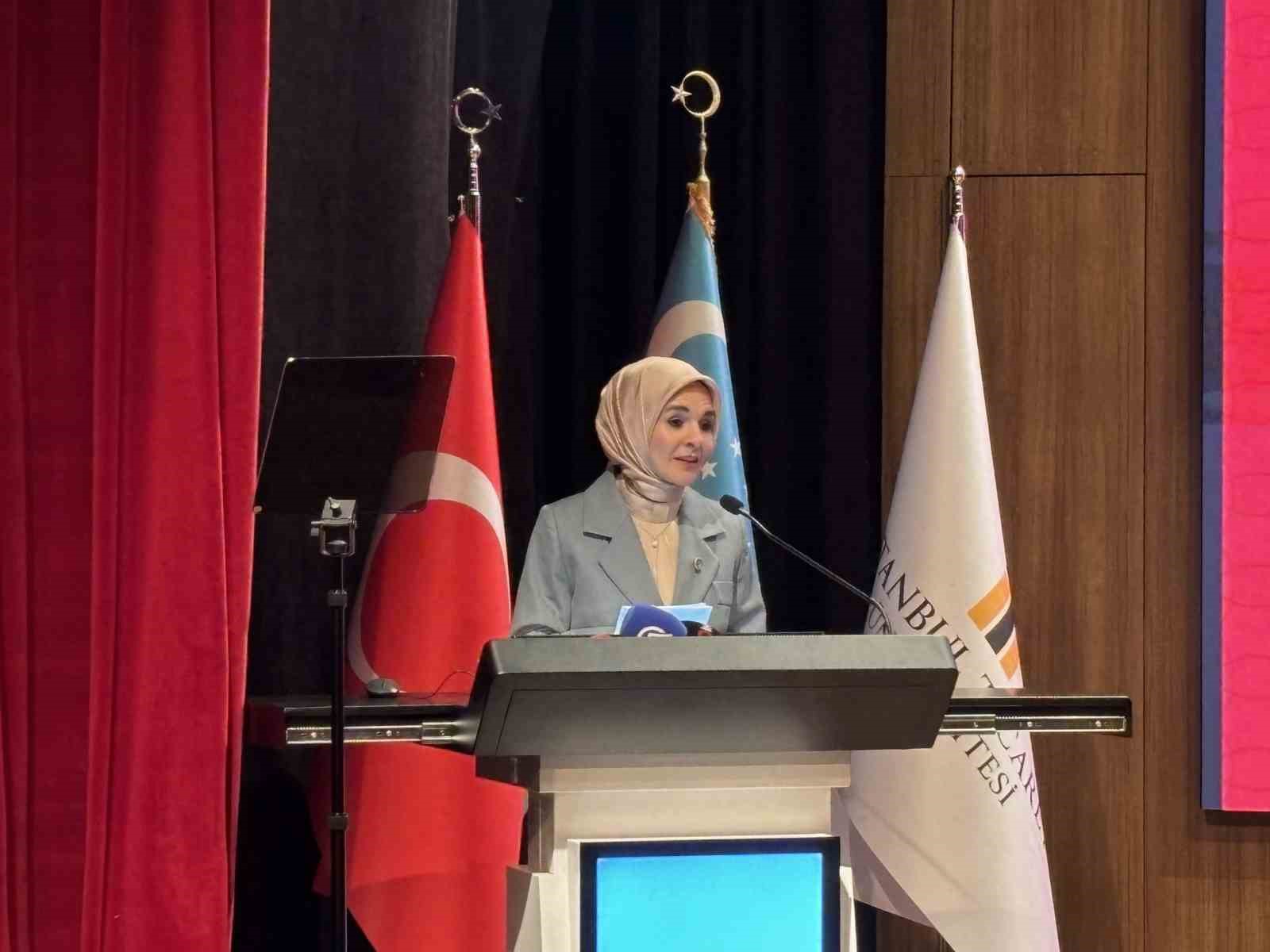 Bakan Göktaş: "Türkiye’de nüfusun kendini yenileme eşiğinin altına inmesi artık yapısal bir mesele olduğunu gösteriyor"
