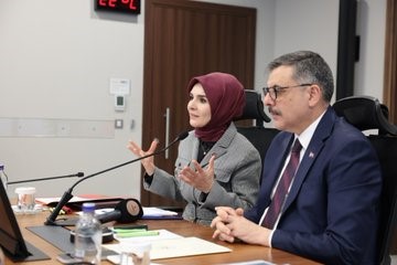 Bakan Göktaş ve Bakan Çiftçi, 81 ilin valisi ile çevrimiçi toplantı yaptı
