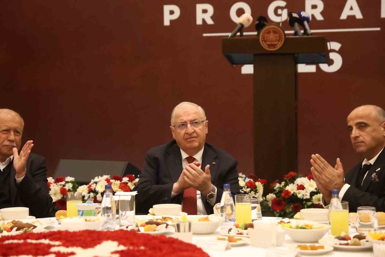 Bakan Güler: "Bu coğrafyada barışın teminatı, güvenliğin de en sağlam dayanaklarından biri olmaya devam edeceğiz"
