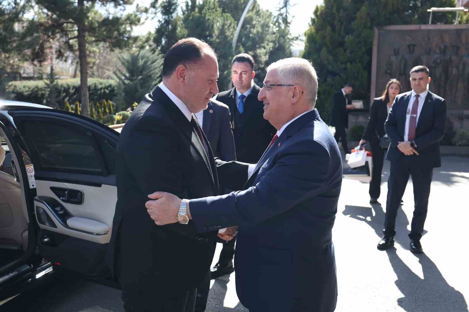 Bakan Güler, KKTC Meclis Başkanı Öztürkler ile görüştü
