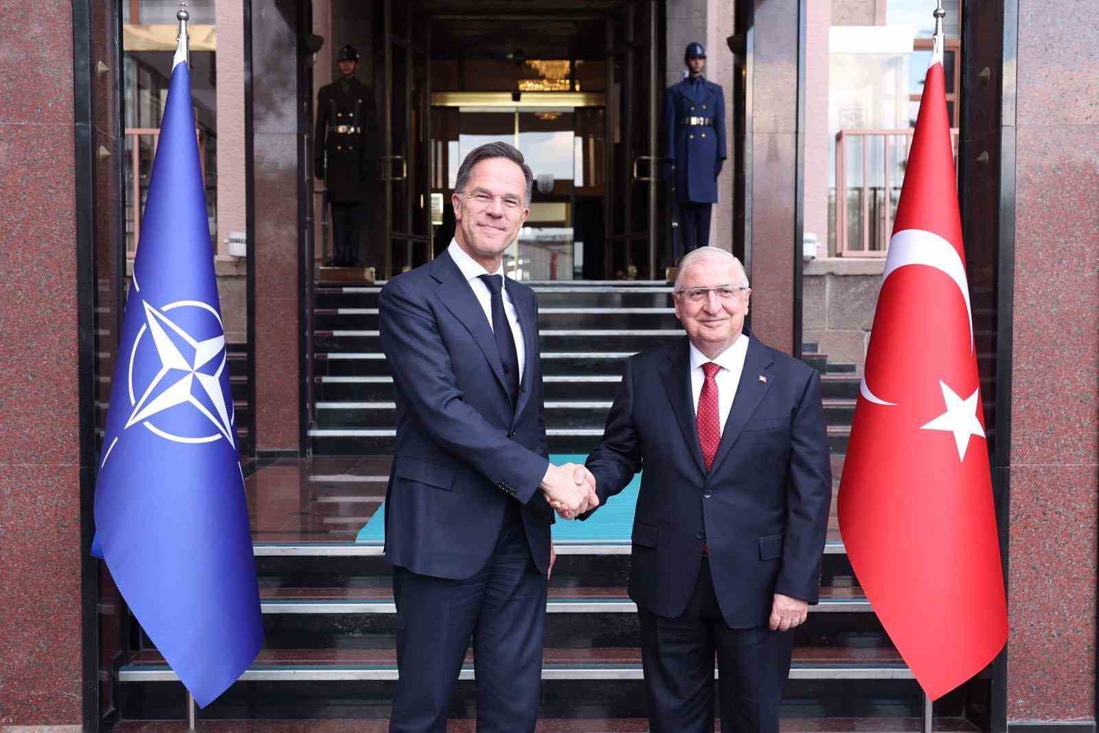 Bakan Güler,  NATO Genel Sekreteri Rutte ile bir araya geldi
