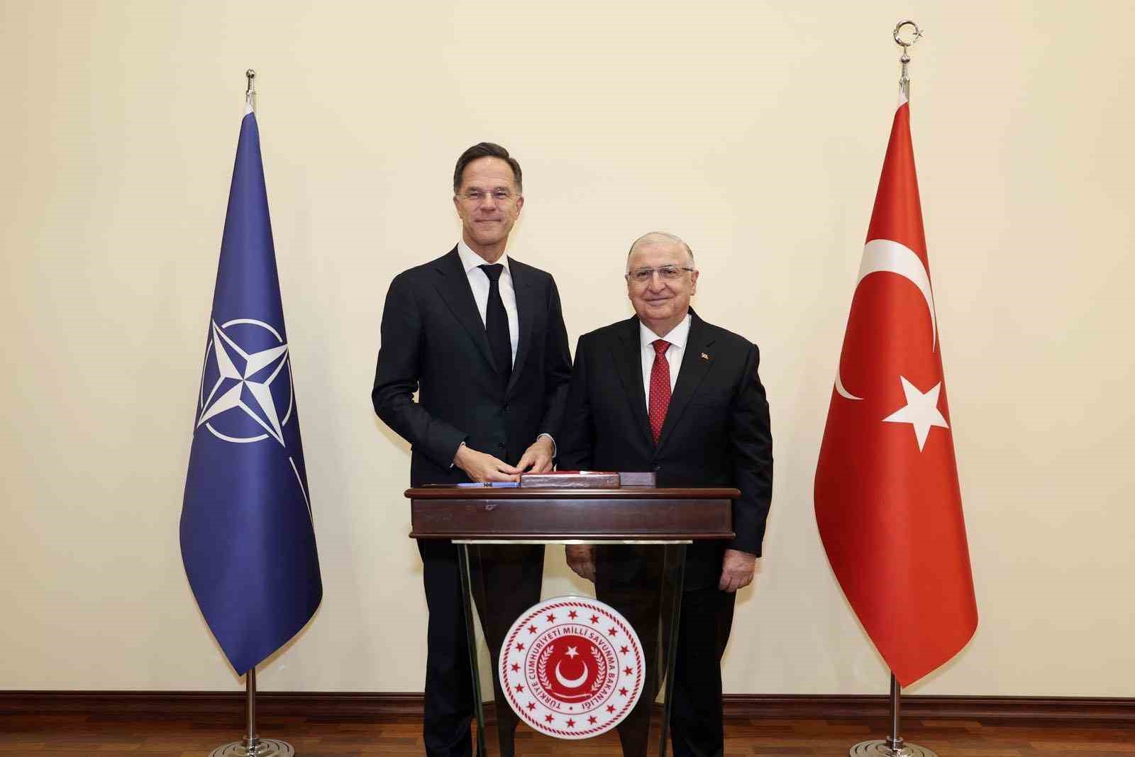 Bakan Güler,  NATO Genel Sekreteri Rutte ile bir araya geldi
