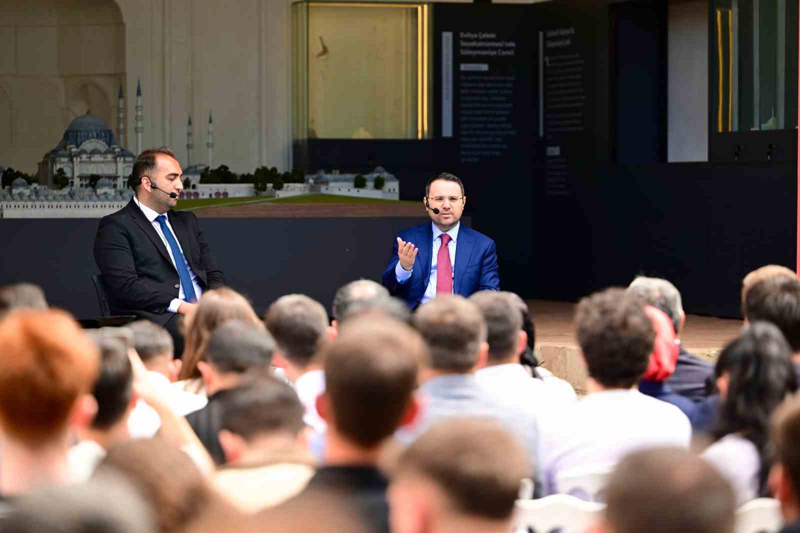 Bakan Gürlek Edirne’de gençlerle buluştu: "Adaleti hızlandırmak en büyük hedefimiz"
