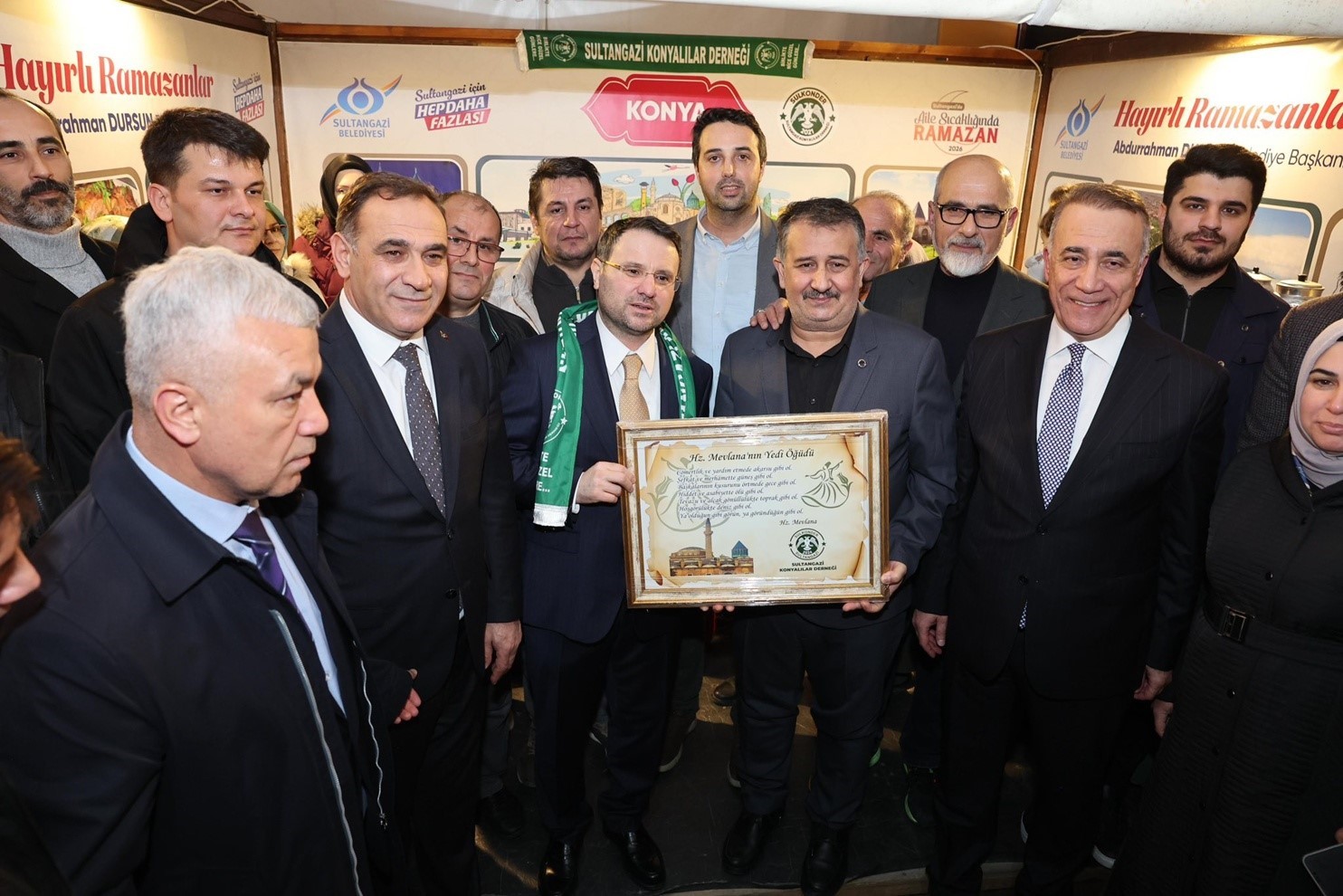 Bakan Gürlek’ten Sultangazi etkinlik çadırı ziyareti
