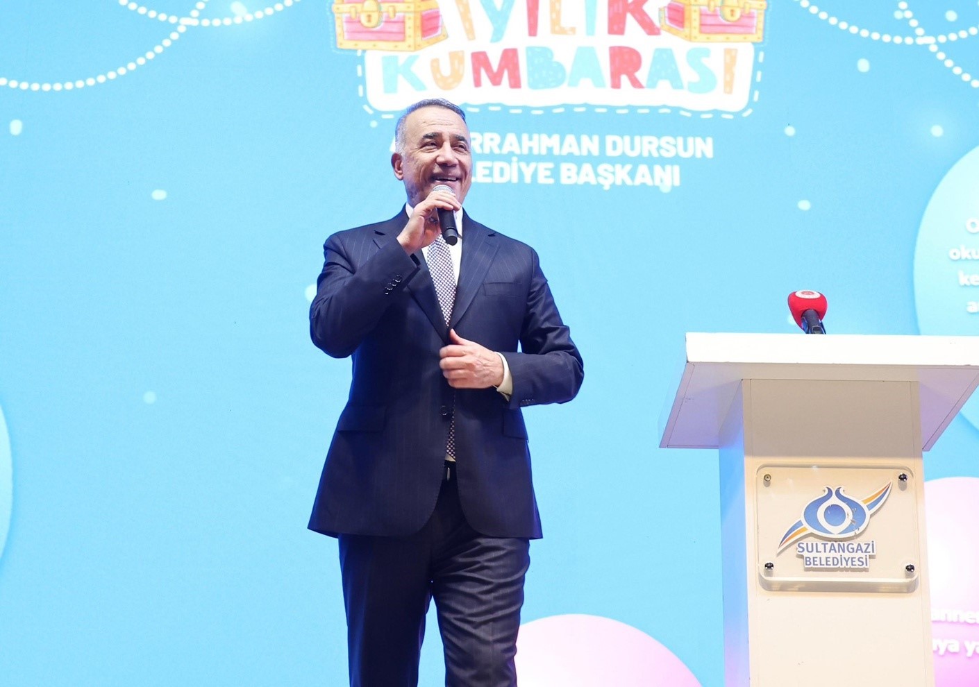 Bakan Gürlek’ten Sultangazi etkinlik çadırı ziyareti
