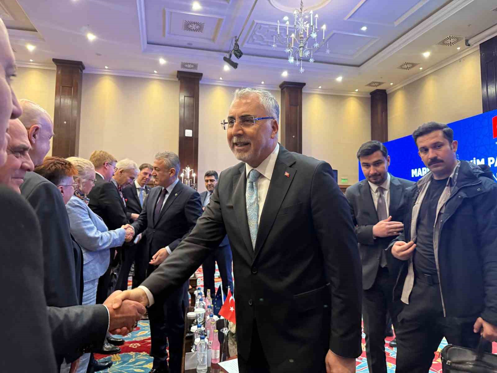 Bakan Işıkhan: "1 milyar euroluk finansmanla 75 ilde bin 200 proje uygulandı"
