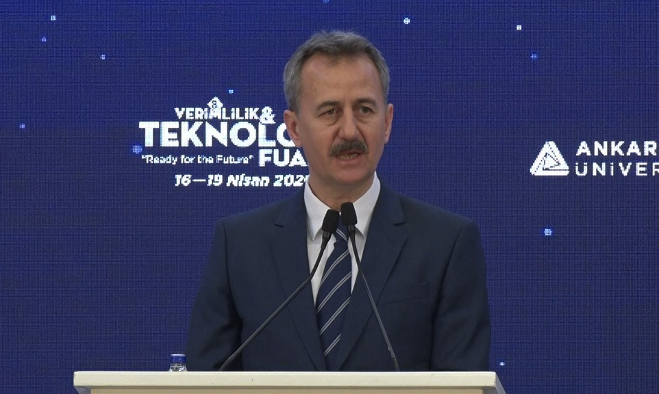 Bakan Işıkhan: "Değişen iş gücü piyasalarına uyum sağlamak için beceri geliştirme programlarına büyük önem veriyoruz"
Bakan Işıkhan: "Değişen iş gücü piyasalarına uyum sağlamak için beceri geliştirme programlarına büyük önem veriyoruz"