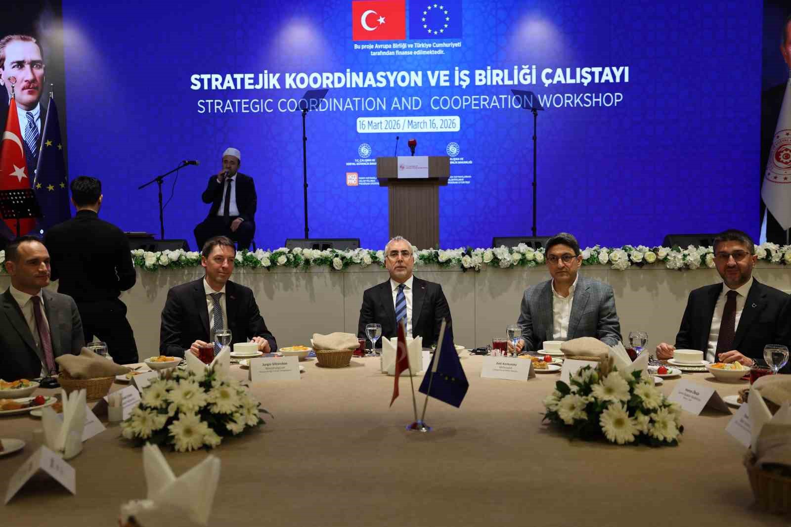 Bakan Işıkhan: "IPA kapsamında hayata geçirilen bin 200’ü aşkın proje ile önemli çalışmalar gerçekleştirdik"
Bakan Işıkhan: "IPA kapsamında hayata geçirilen bin 200’ü aşkın proje ile önemli çalışmalar gerçekleştirdik"