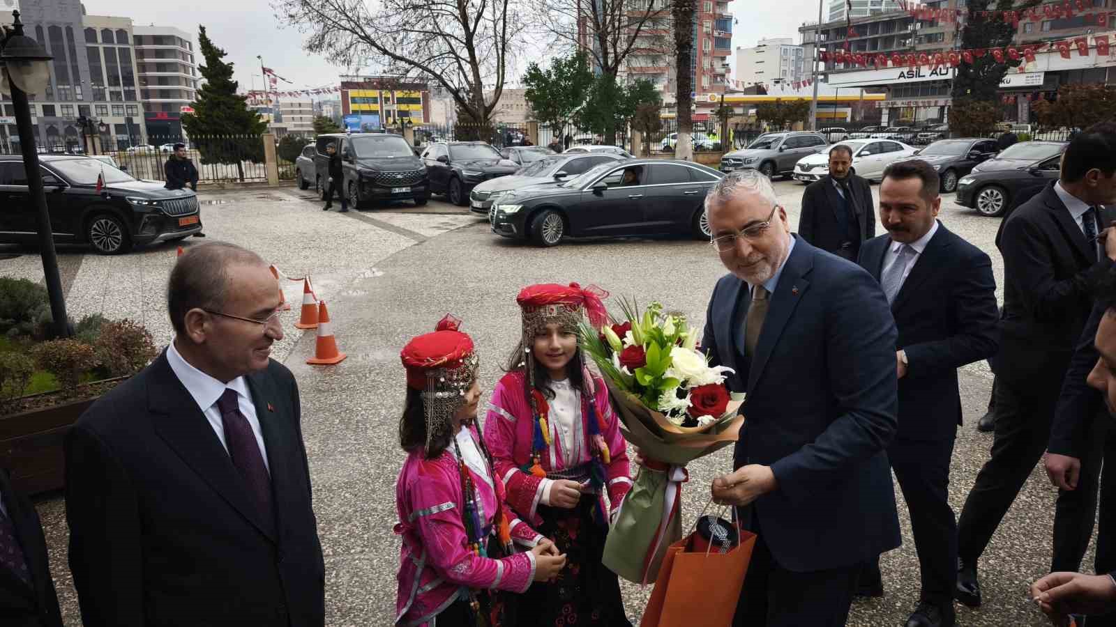 Bakan Işıkhan Şanlıurfa’da
