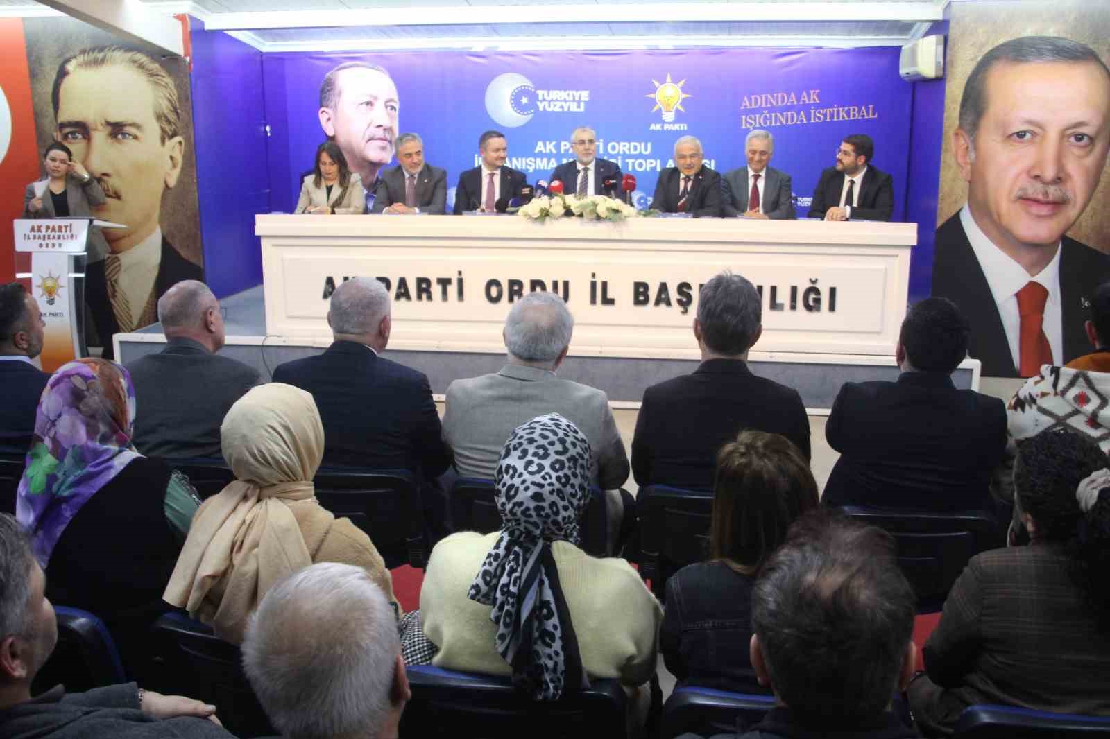 Bakan Işıkhan: "TÜİK verilene göre işsizlik oranı son 25 yılın en düşük seviyesinde"
