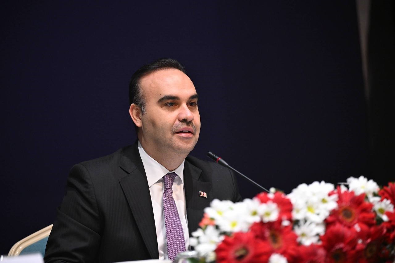 Bakan Kacır: "20 milyon lira üst limitli 36 ay vadeli krediler için 20 puanlık finansman desteği sunuyoruz"
