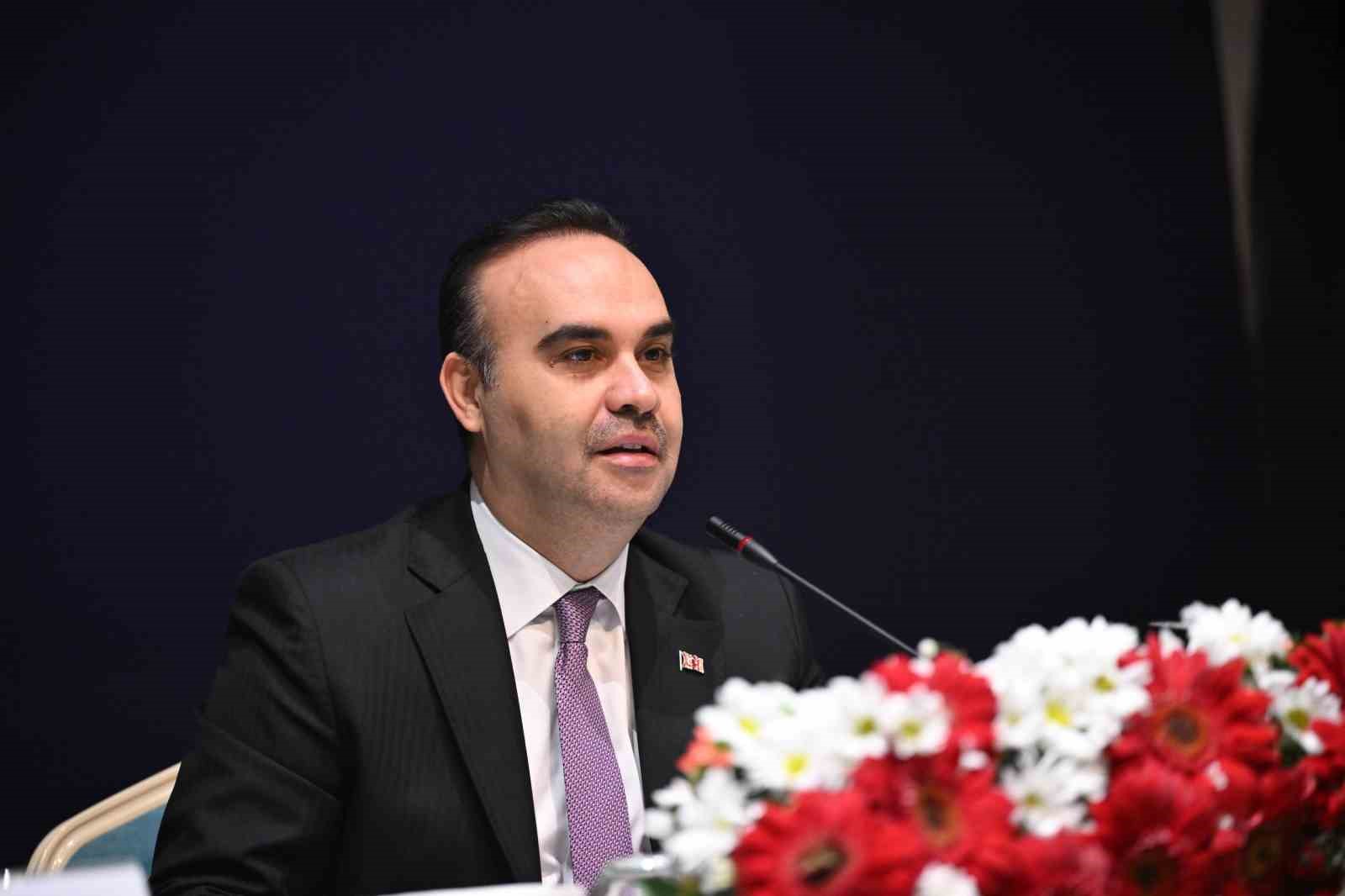 Bakan Kacır: "Girişimcilerimize 2 milyon liraya kadar destek sağlıyoruz"
Bakan Kacır: "Girişimcilerimize 2 milyon liraya kadar destek sağlıyoruz"